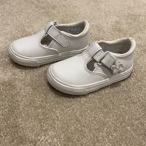 Keds Little Kids Daphne T-strap Leather Sneakers - 4W